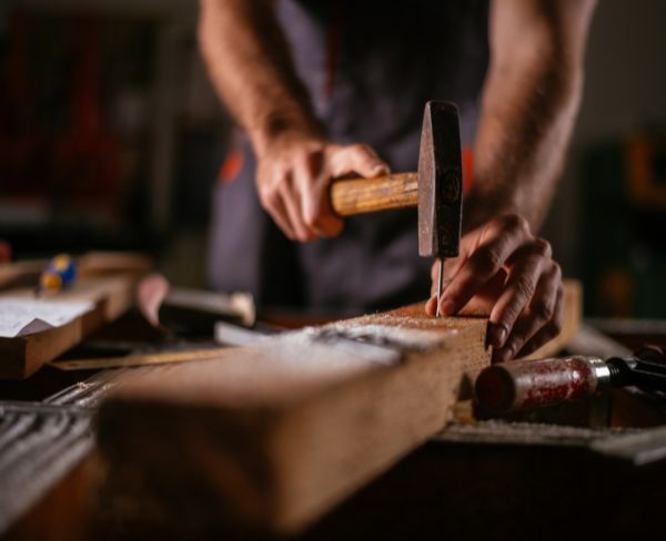 Serviços completos de marcenaria residencial e comercial