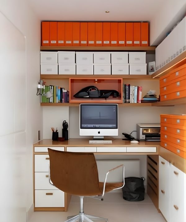 Equipe de marcenaria fabricando móveis sob medida em Lauro de Freitas